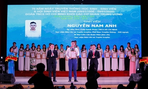 Bảng thành tích đáng ngưỡng mộ của Bí thư Liên chi Đoàn Viện Báo chí Nguyễn Nam Anh