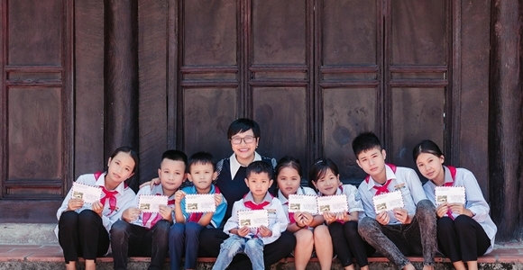Hành trình gieo ước mơ cho học sinh nghèo của cô giáo dạy Văn tại Thái Bình