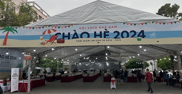 Nhộn nhịp hội sách Nhã Nam Chào Hè 2024