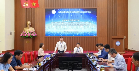 Liên hiệp các tổ chức hữu nghị Việt Nam gặp gỡ và trao đổi về công tác đối ngoại, đối ngoại nhân dân với các cơ sở giáo dục đại học