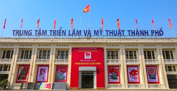 Khơi dòng lịch sử cùng Triển lãm “Vang mãi khúc quân hành”